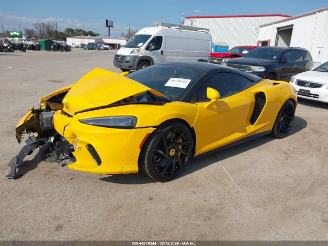 McLaren GT Coupe
