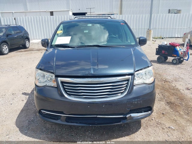 Chrysler Town & Country Touring