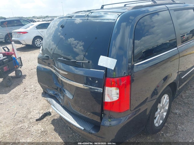 Chrysler Town & Country Touring