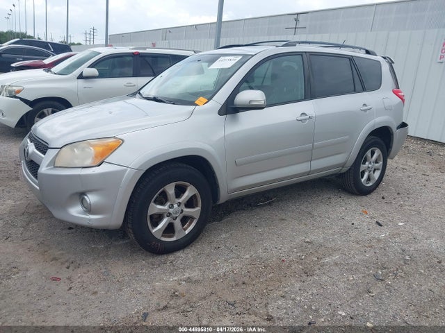 Toyota RAV4 Limited V6