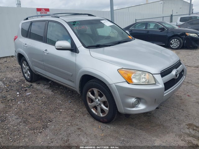 Salvage Toyota RAV4 Image
