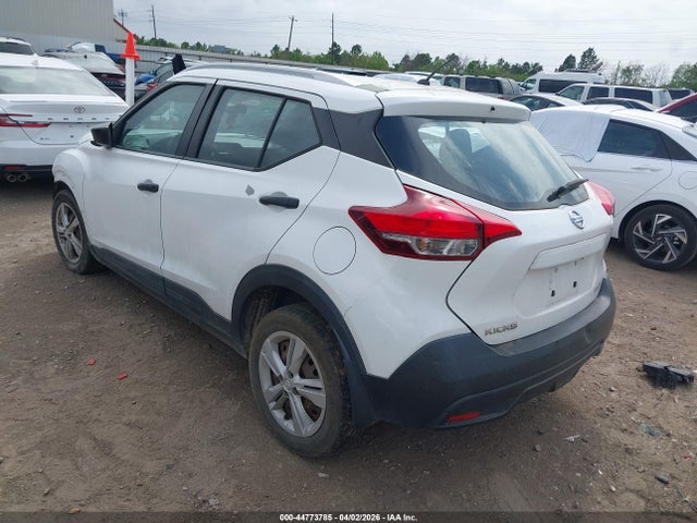Nissan Kicks S