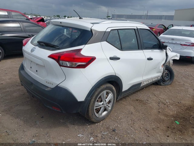 Nissan Kicks S