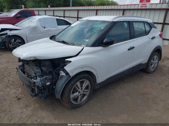 Nissan Kicks S