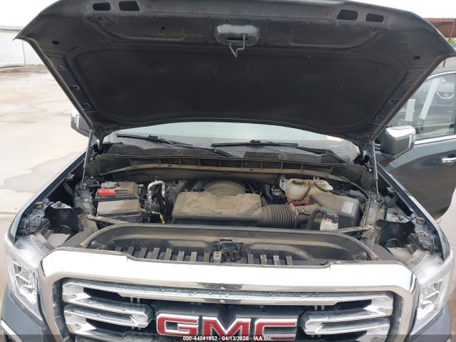 GMC Sierra 1500 4wd  Short Box Slt