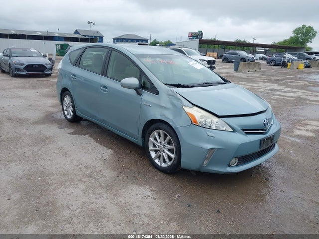 Salvage Toyota Prius v Image