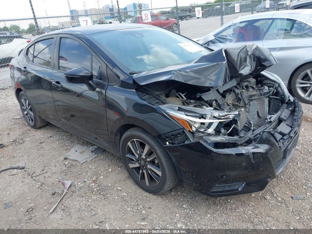 Salvage Nissan Versa Image