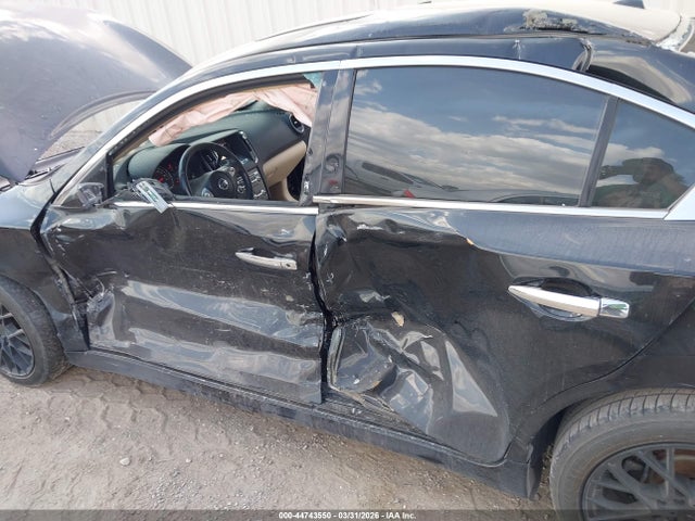 Nissan Maxima