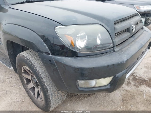 Toyota 4Runner Limited V8