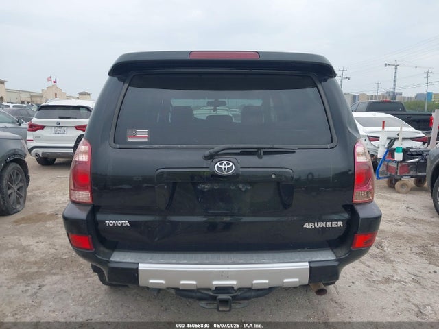 Toyota 4Runner Limited V8