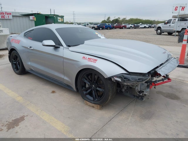 Salvage Ford Mustang Image