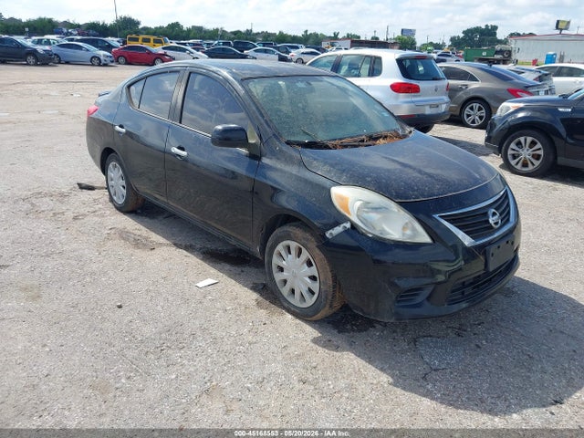 Salvage Nissan Versa Image