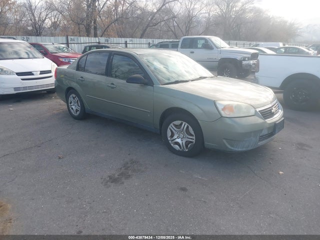 Salvage Chevrolet Malibu Image