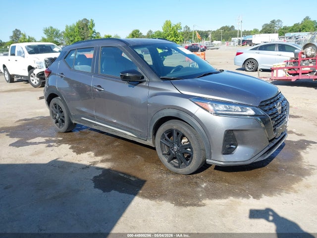 Salvage Nissan Kicks Image