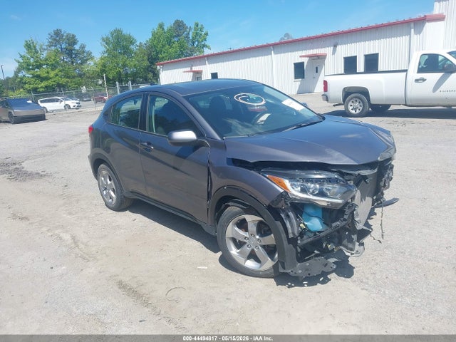 Salvage Honda HR-V Image