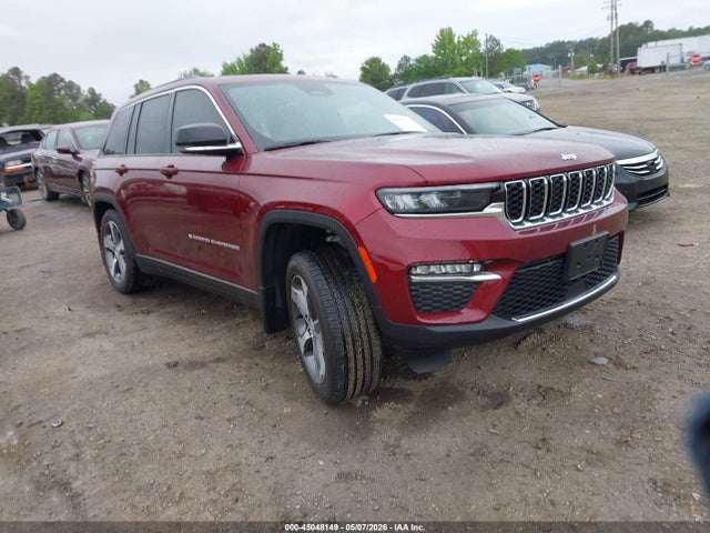 Salvage Jeep Grand Cherokee Image