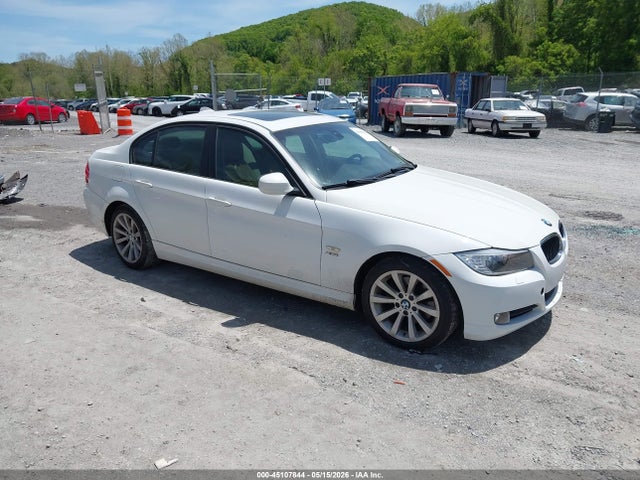 Salvage BMW 3 Series Image