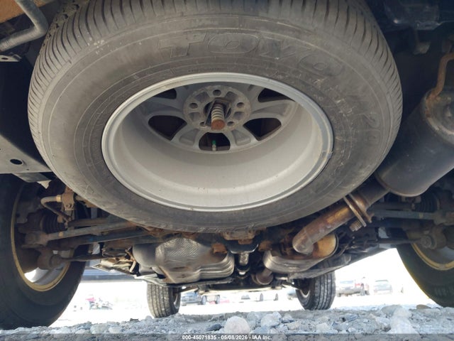 Toyota Highlander Base V6
