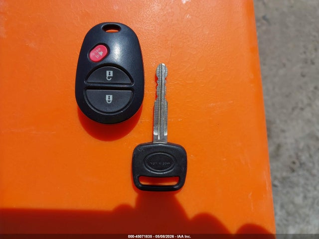 Toyota Highlander Base V6