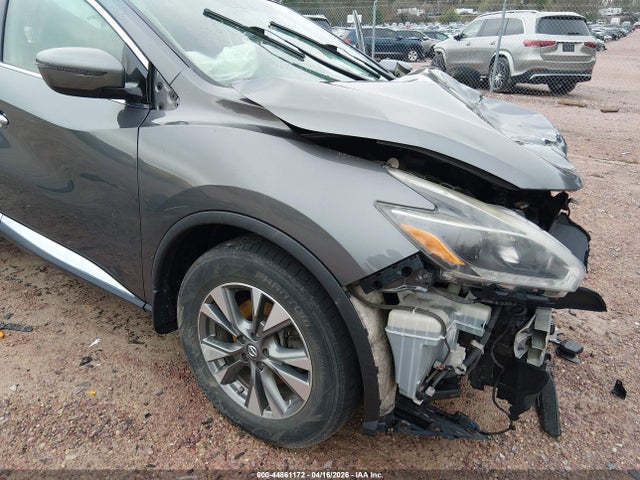 Nissan Murano S