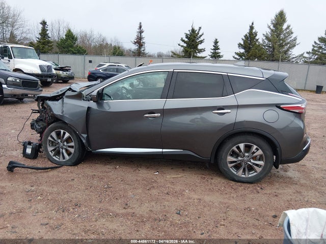 Nissan Murano S