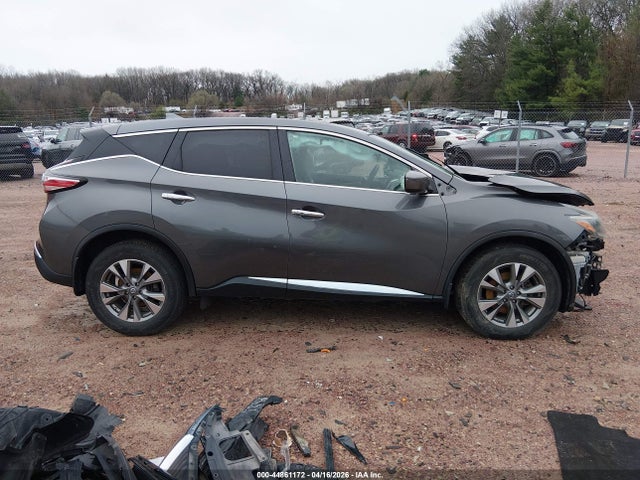 Nissan Murano S