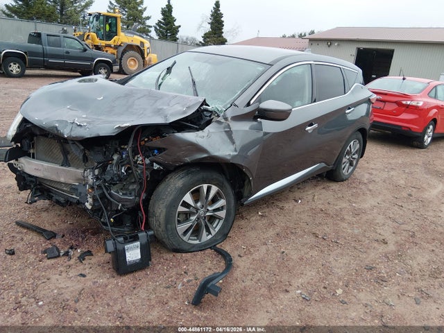 Nissan Murano S