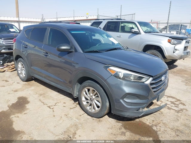 Salvage Hyundai TUCSON Image