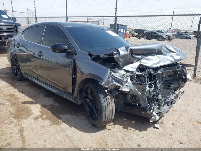 Salvage Nissan Sentra Image