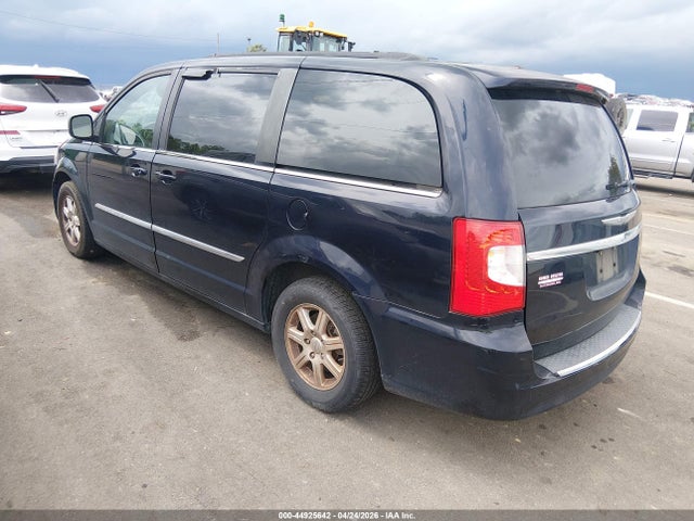 Chrysler Town & Country Touring