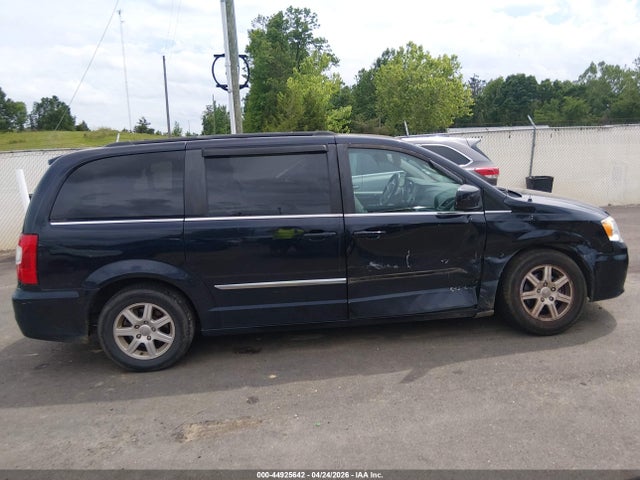 Chrysler Town & Country Touring