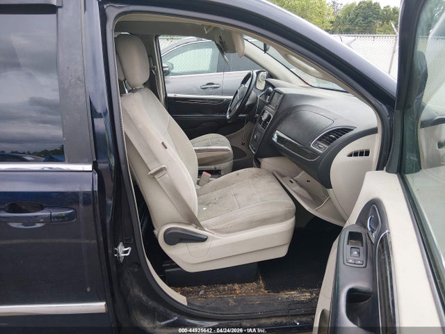 Chrysler Town & Country Touring
