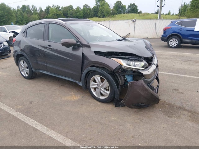 Salvage Honda HR-V Image