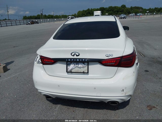 INFINITI Q50 Luxe