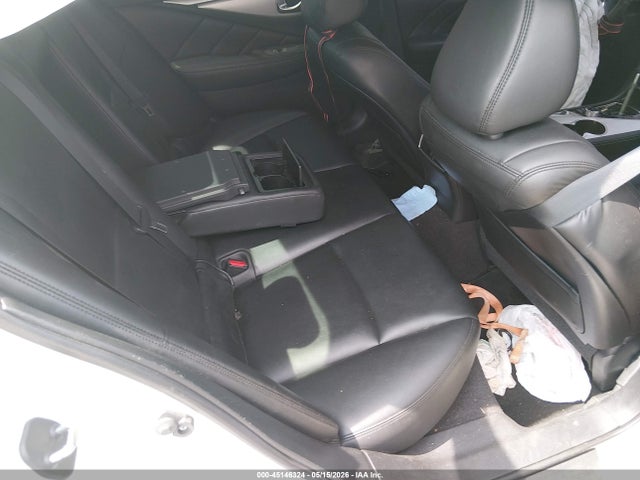 INFINITI Q50 Luxe