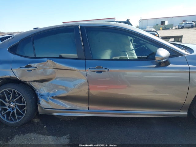 Toyota Camry Xse
