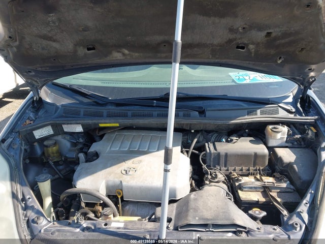 Toyota Sienna Le