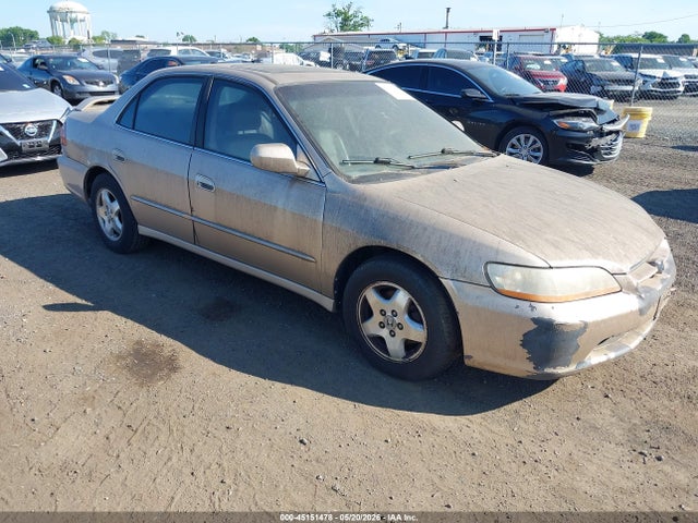Salvage Honda Accord Image