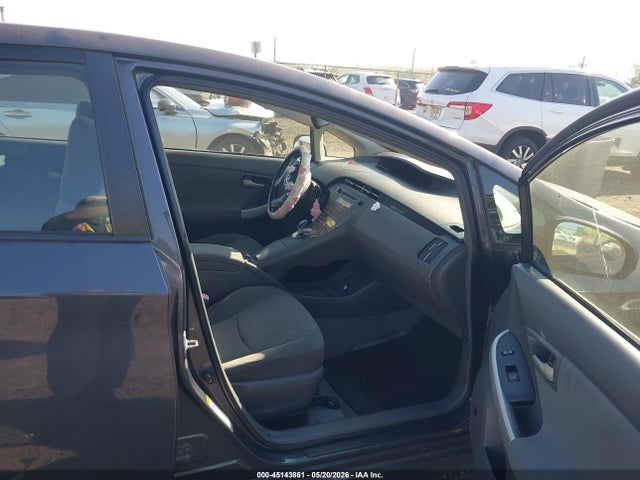 Toyota Prius Three