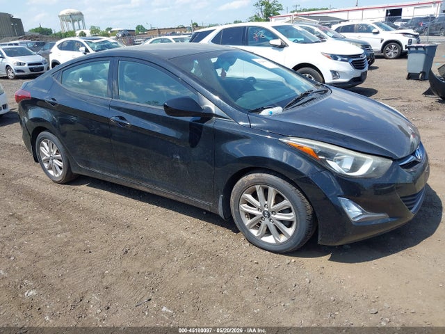 Salvage Hyundai ELANTRA Image