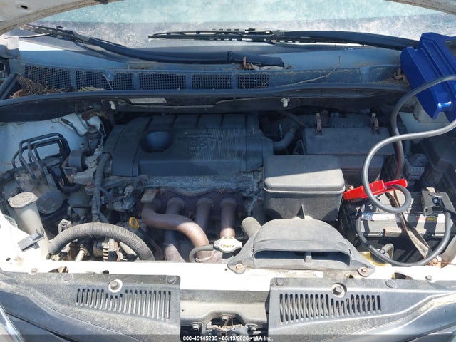 Toyota Sienna Le 8 Passenger
