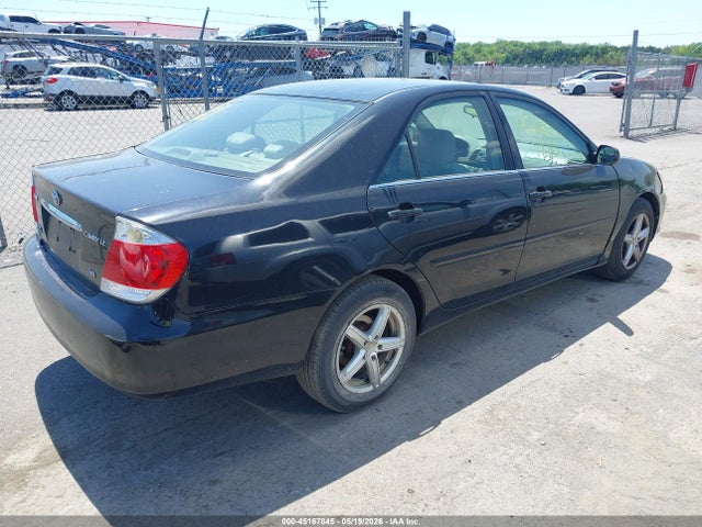 Toyota Camry Le V6