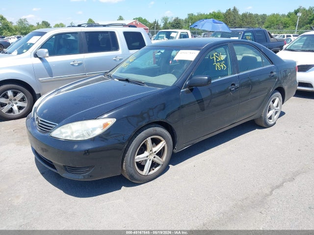 Toyota Camry Le V6