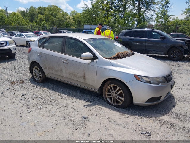 Salvage Kia Forte Image