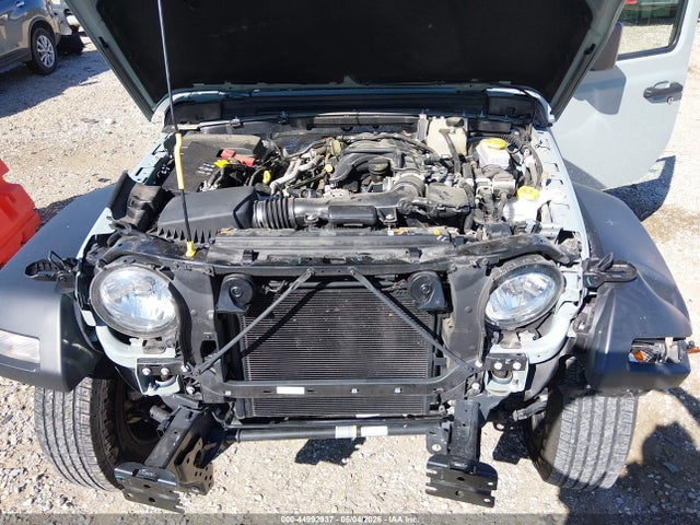 Jeep Wrangler 4-door Sport 4x4