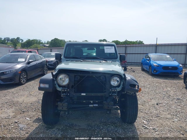 Jeep Wrangler 4-door Sport 4x4