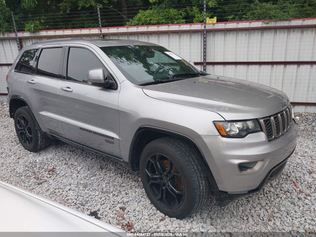 Salvage Jeep Grand Cherokee Image