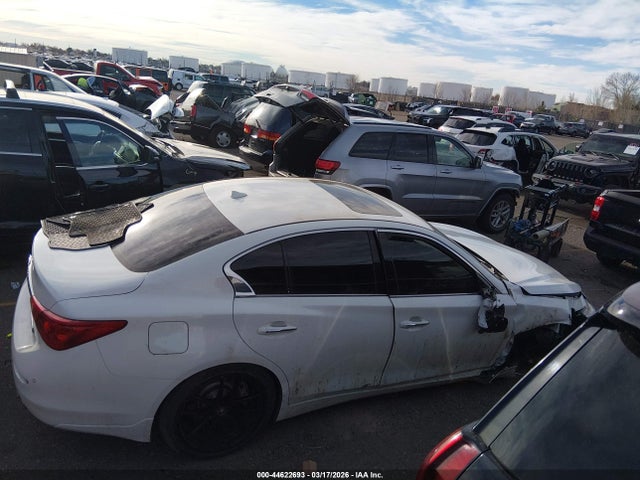 INFINITI Q50 Sport