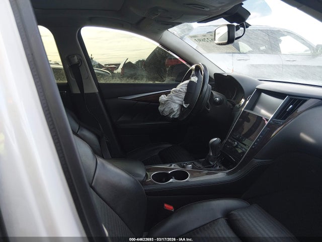 INFINITI Q50 Sport