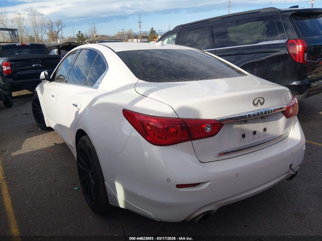 INFINITI Q50 Sport